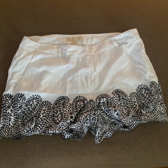 Women’s Michael Kors Outfit - Picture 4 of 8